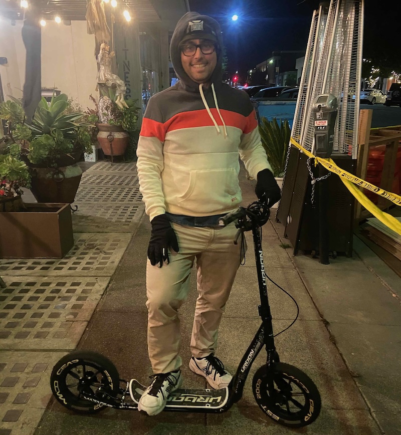 Max Mautner riding a kickscooter