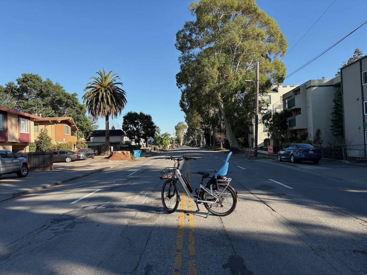 ebike on El Camino Real in Burlingame, CA