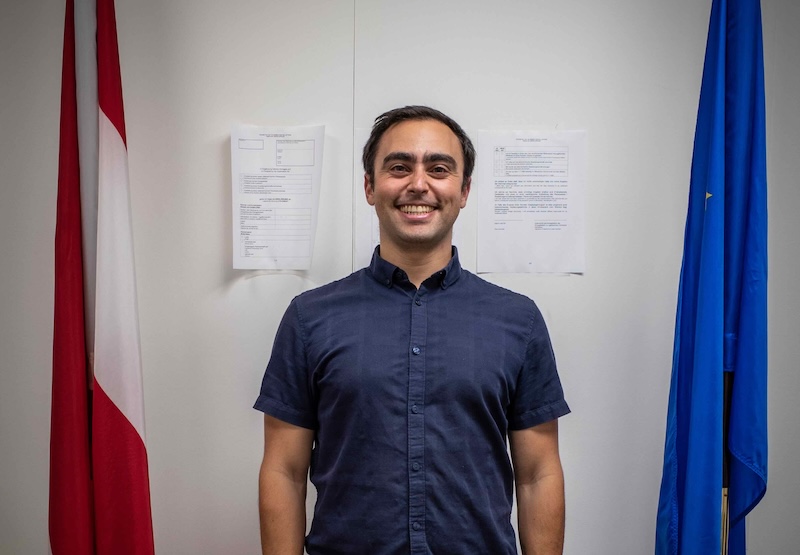 me in front of Austrian flag